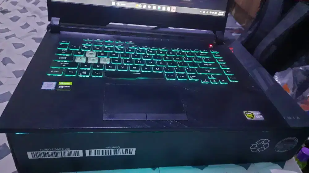 Asus Rog Strik Core i7 9750H,Ram 16Gb ,SSD 512,plus HDD 1TB, GTX 1650