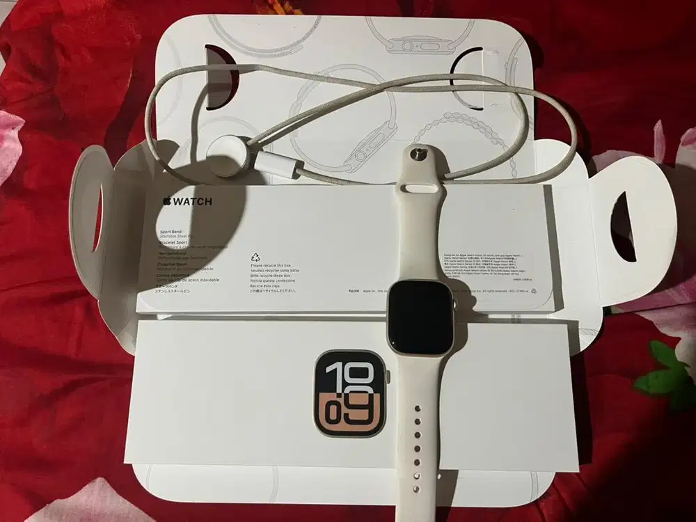 APPLE WATCH SERIES 10 42mm Mulus Like new