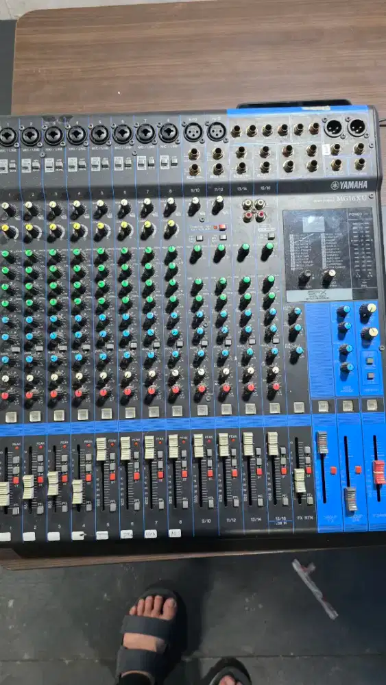 Mixer yamaha MG16 XU