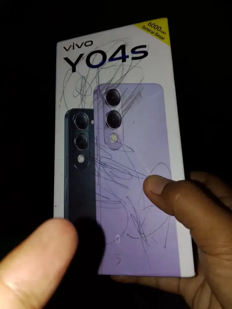 Di jual cepat hp vivo y04s masih lengkap kya baru