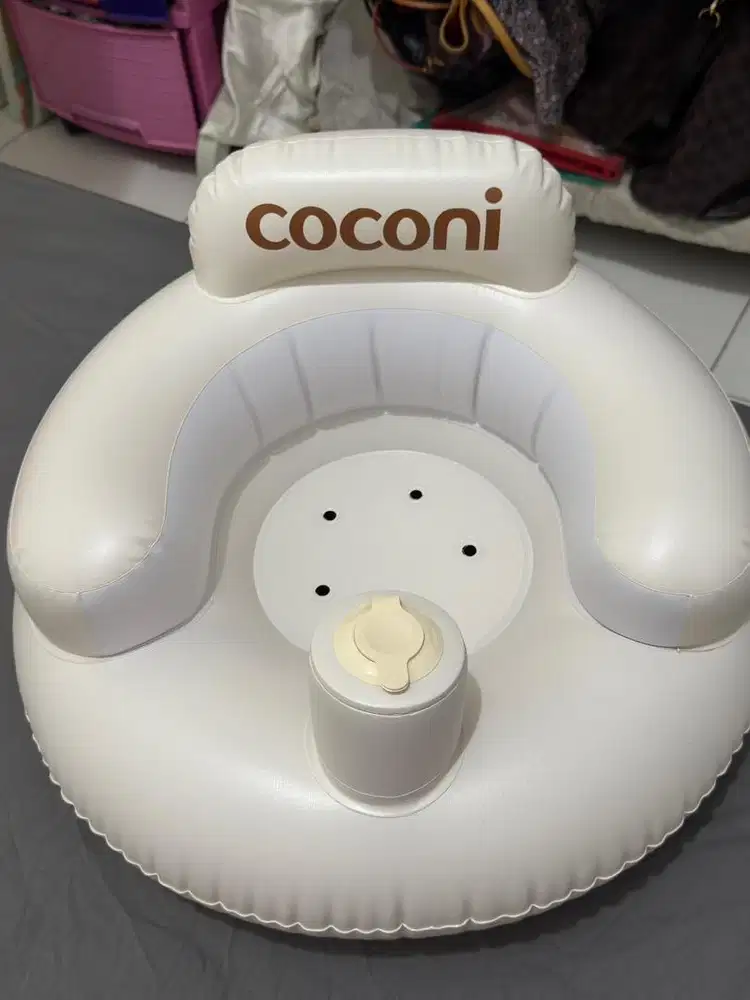 tempat duduk bayi