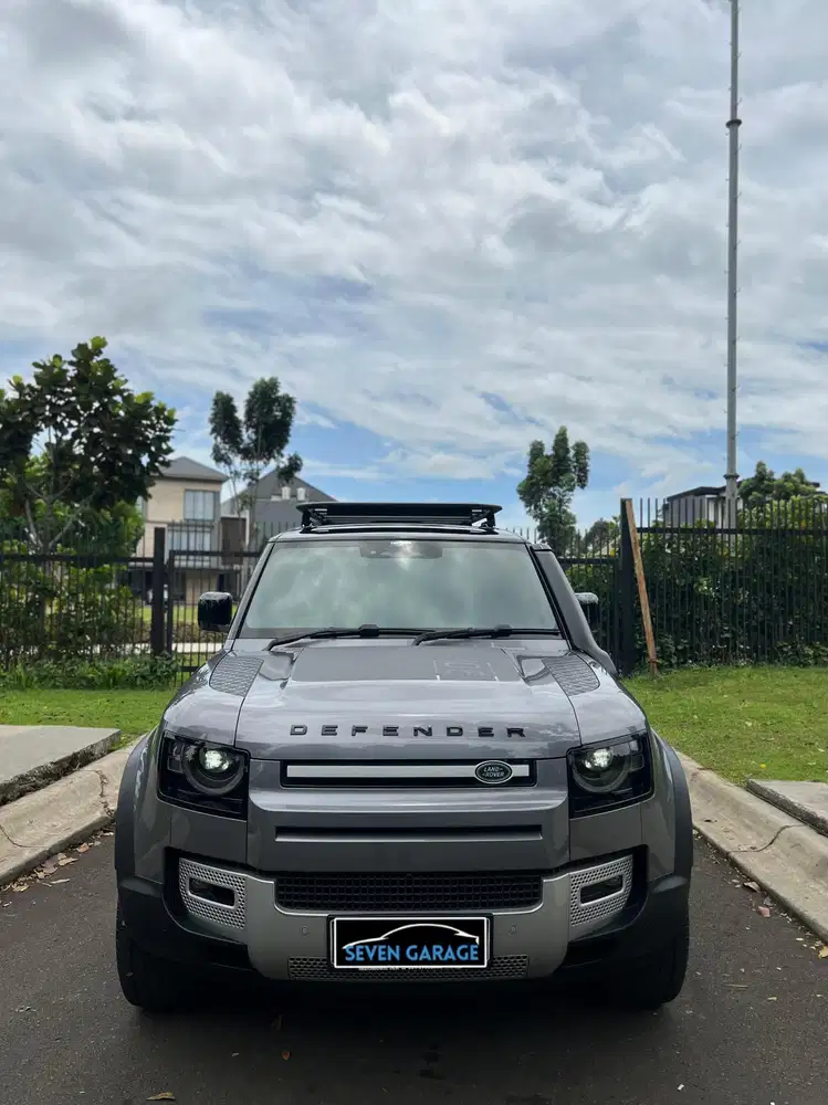 Land Rover Defender 90 P300 x dynamic NIK 2022 KM 5rb