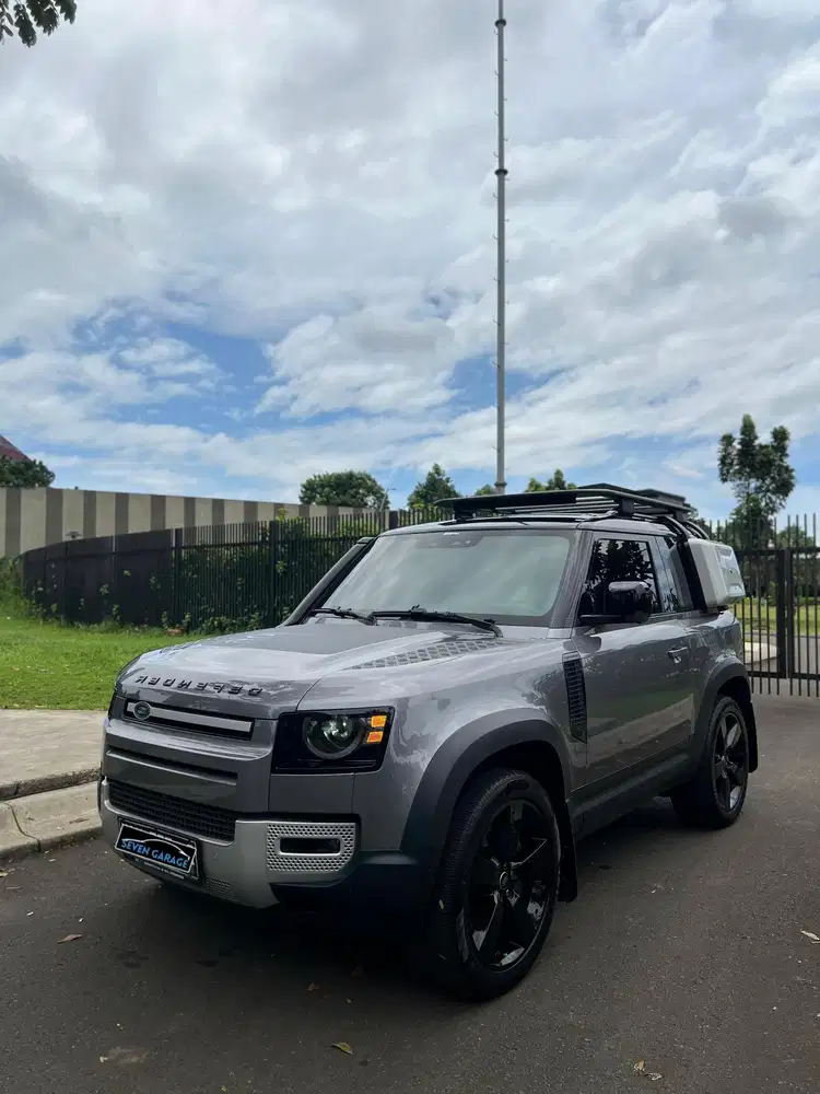 Land Rover Defender 90 P300 x dynamic NIK 2022 KM 5rb