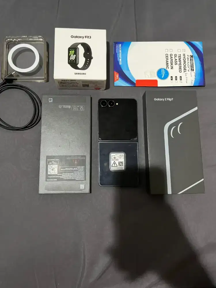 Samsung Galaxy Z flip 7 12/256 garansi on resmi SEIN