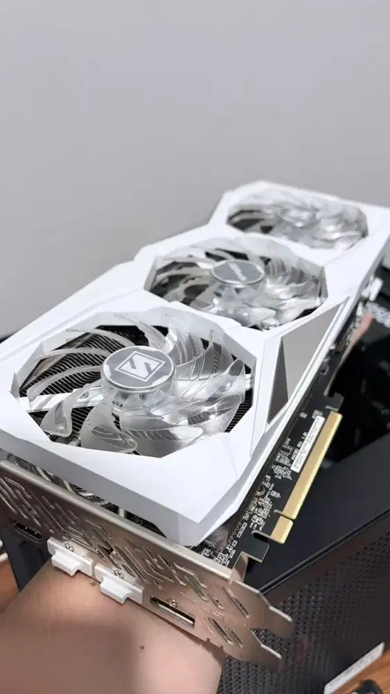 ASROCK RADEON RX 7800 XT 16GB WHITE