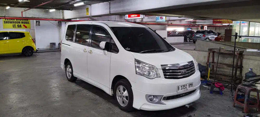 Toyota Nav1 2013 Bensin