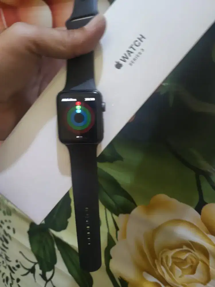Apple watch series 3 42mm normal semua nya bh 100% lkp bebas reset