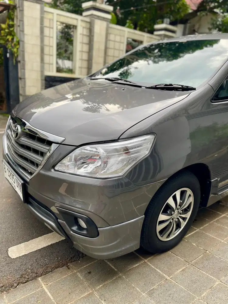 Toyota Kijang Innova 2015 Bensin