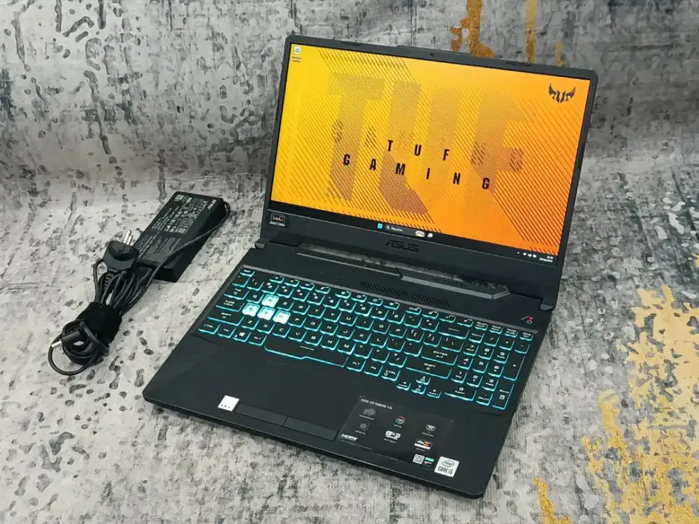 Asus TUF F15 Core i5-10300H 8GB 512GB GTX 1650 4GB Full HD 144Hz RGB