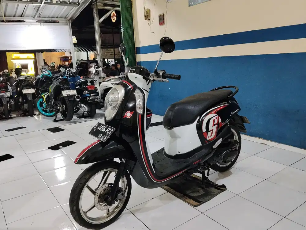 honda scoopy esp cbs iss 2015 [ gress ]