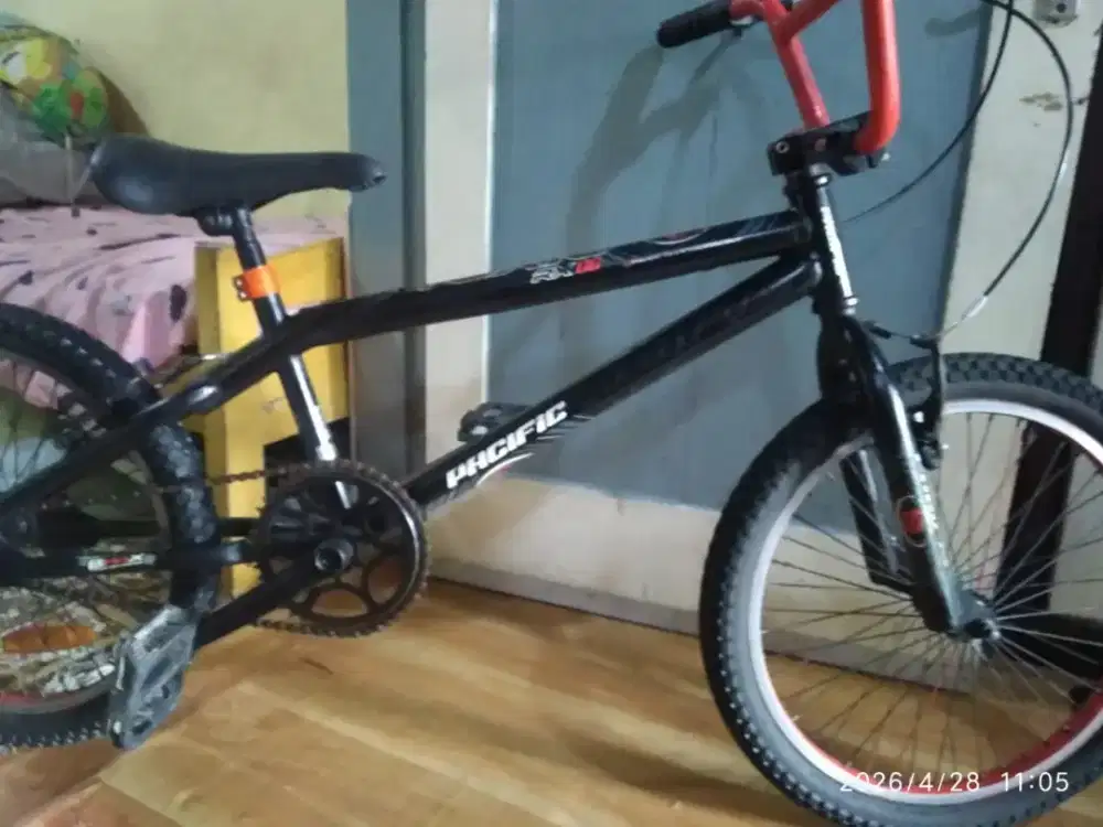 Sepeda BMX pacific UK 20