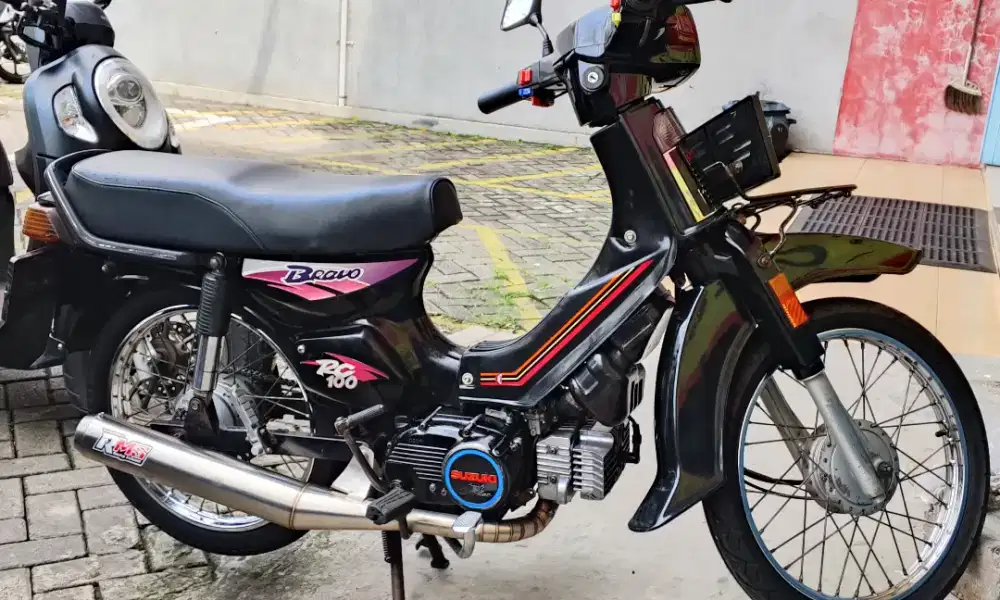 Suzuki RC100 th 95