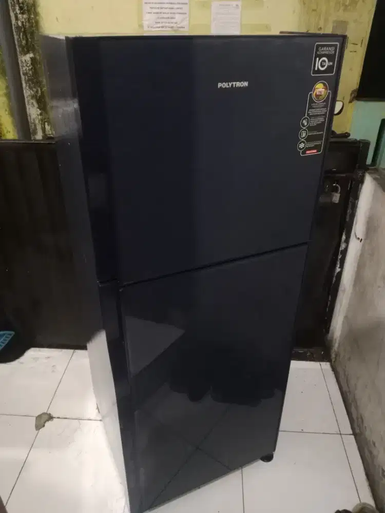 KULKAS POLYTRON 2 PINTU SEMI INVERTER