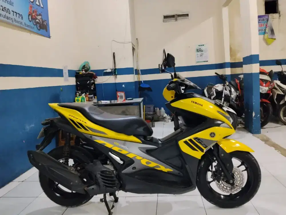 yamaha aerox old 2018 [ km low ]