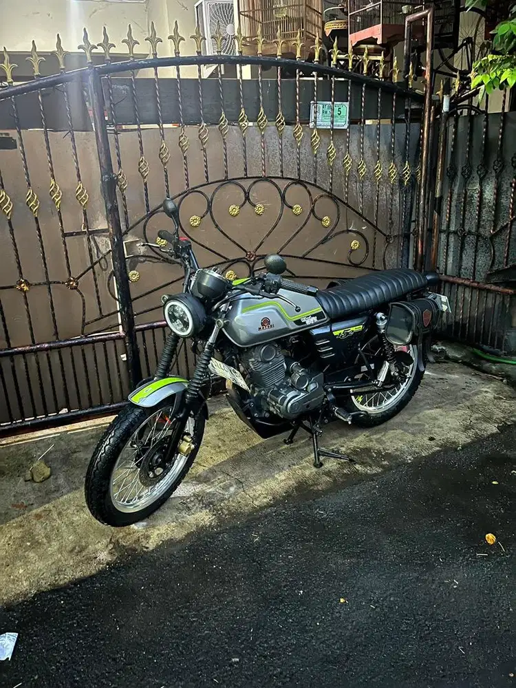 Benelli Motobi 152 2022