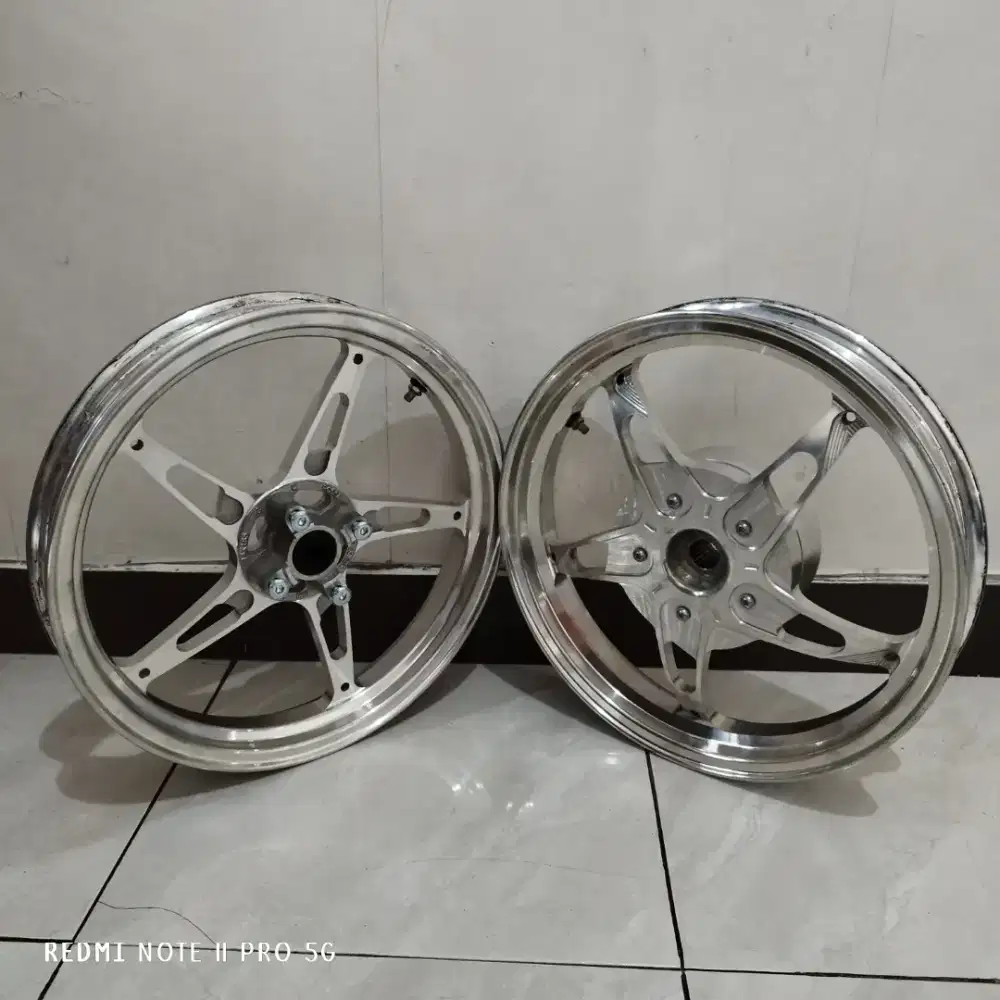 Velg VRossi Venom Capella VARIO 125 - 160 CBS