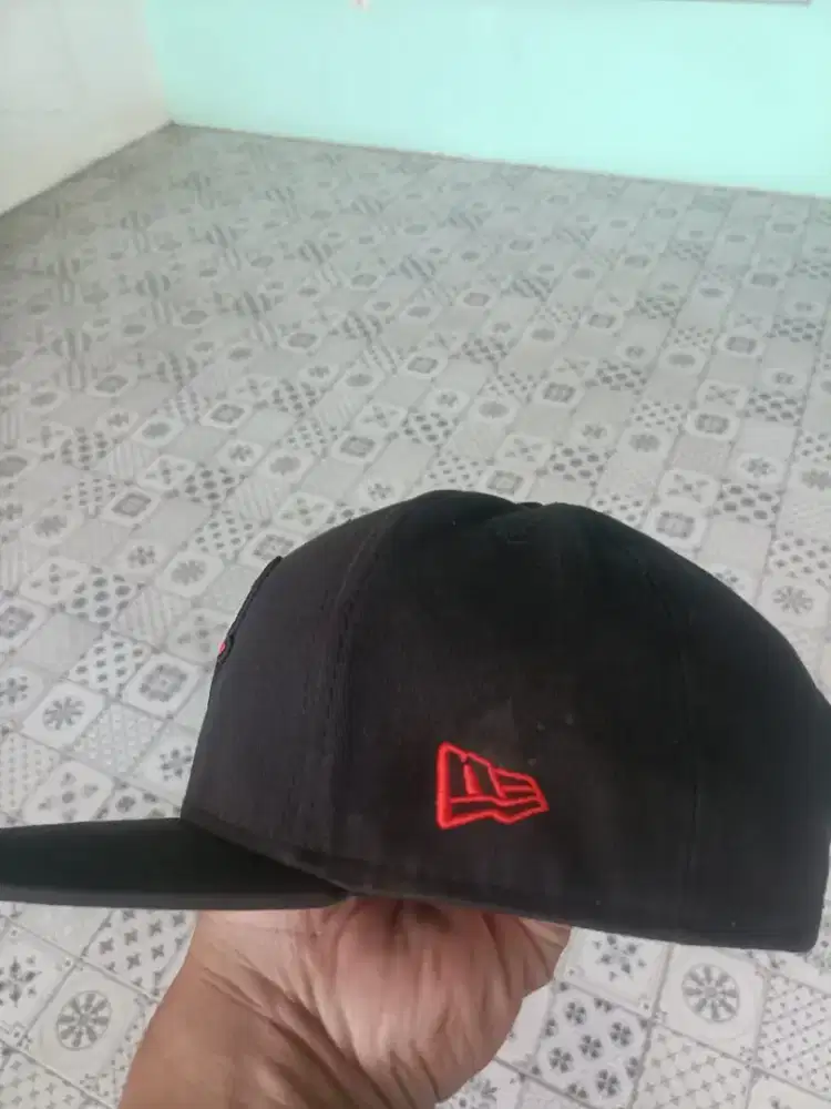 Di jual topi + jam tangan