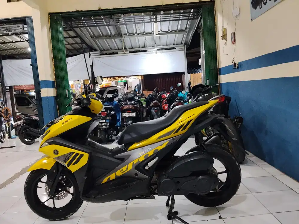 YAMAHA AEROX OLD 2018 LENGKAP PAJAK HIDUP MULUS (KM LOW)