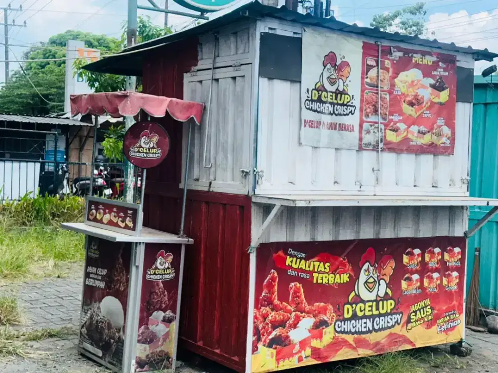 Booth Kontainer Eksklusif (2.3m x 1.5m) Siap Pakai & Murah!