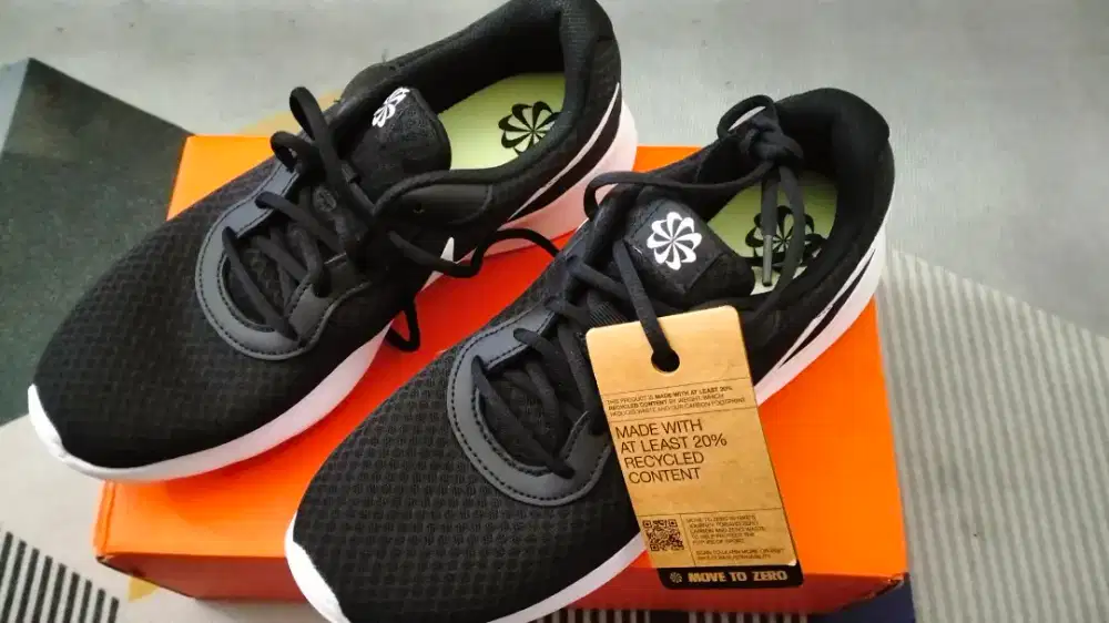 Sepatu Running Nike