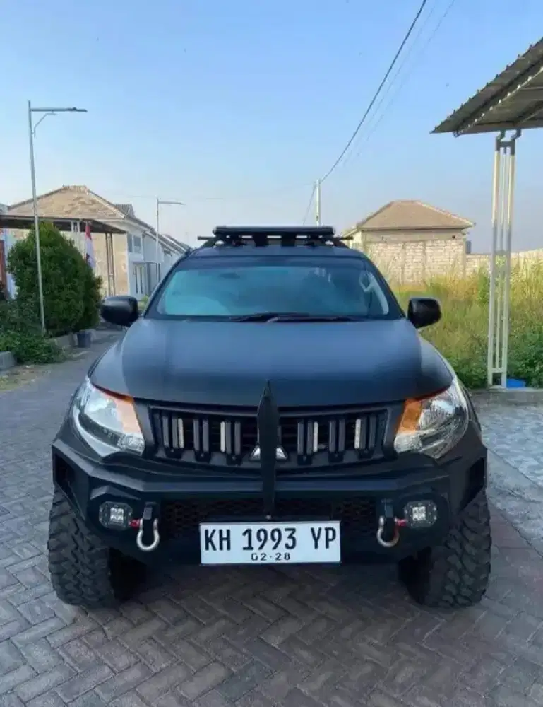 TRITON HDX 4X4  BEKAS MURAH