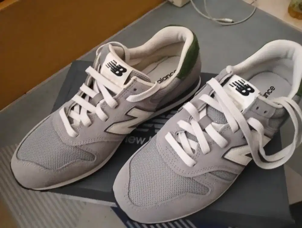Separu Casual Merk New Balance