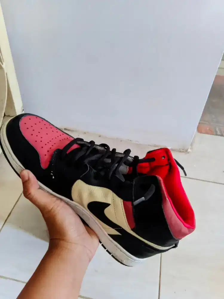 Sepatu Second Nike Aj1