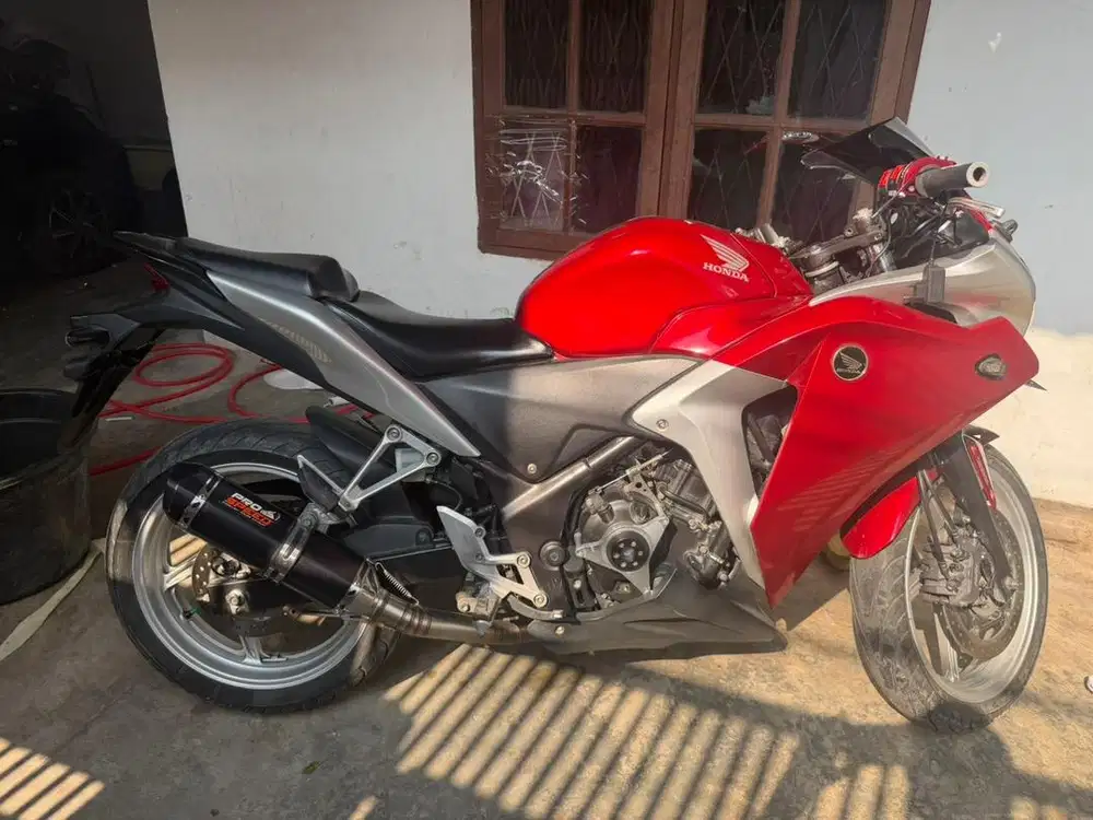 Dijual CBR 250 cbu thailand