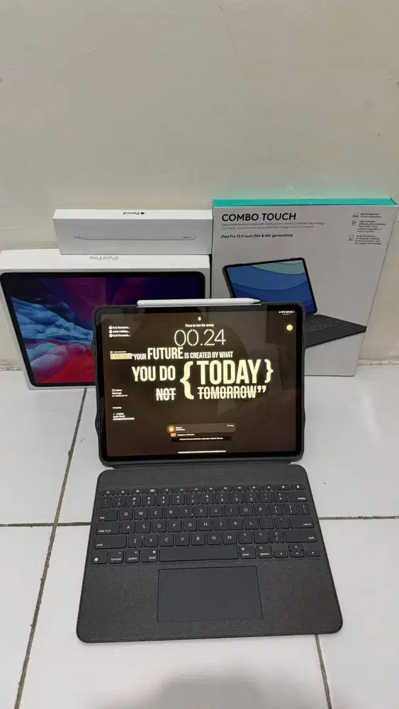 BORONGAN iPad Pro 12.9 4th Gen 256GB + Apple Pencil 2 + Magic Mous