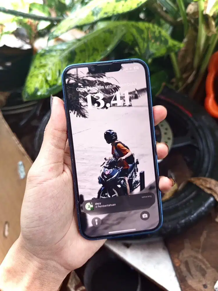 IPhone 13 inter 128gb