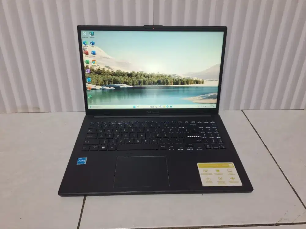 Asus Vivobook Go 14/15 E1504G ( LIKE NEW )