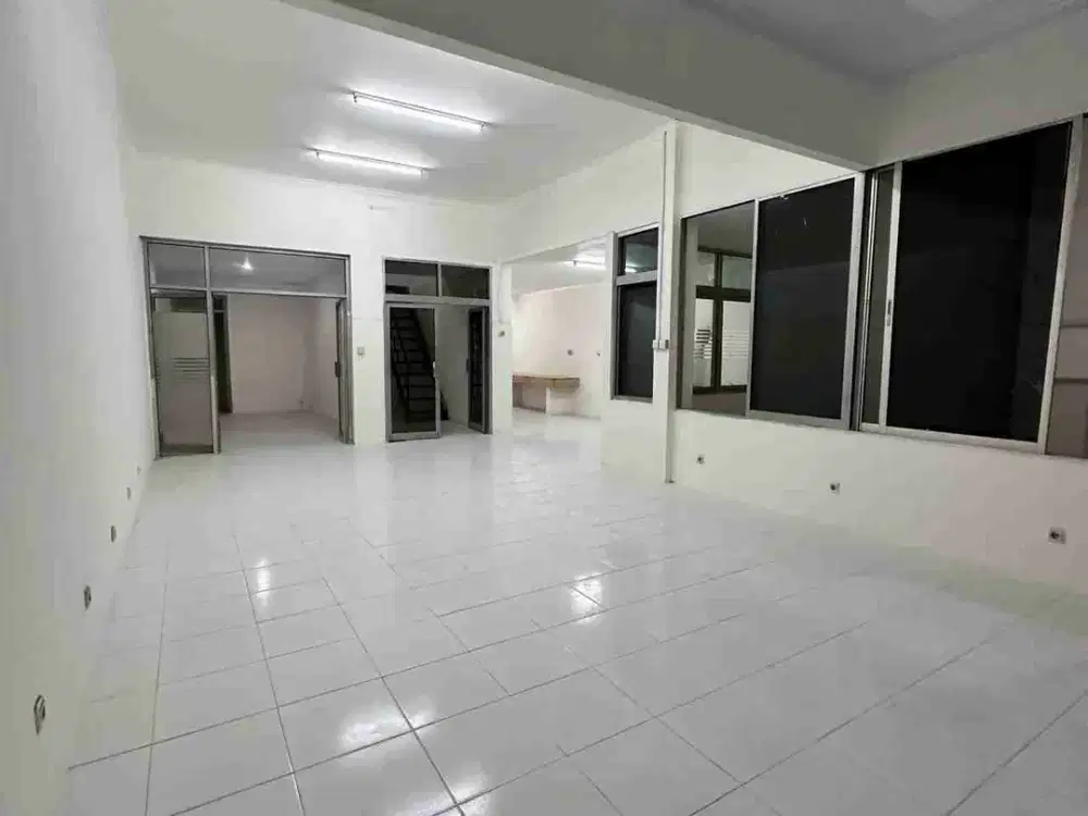 Disewakan Ruko Melawai Kebayoran Baru