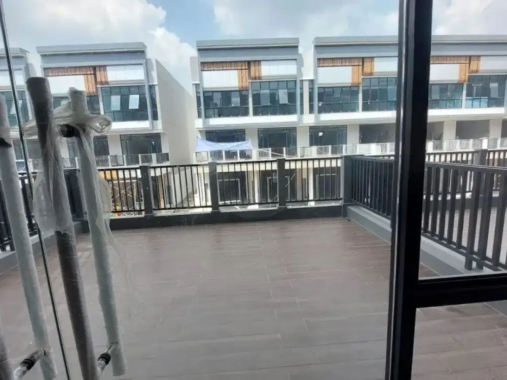 Ruko Crystal Komplek Ruko Baru di Summarecon Bekasi *470