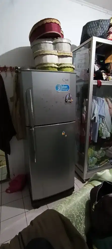 KULKAS LG 2 PINTU