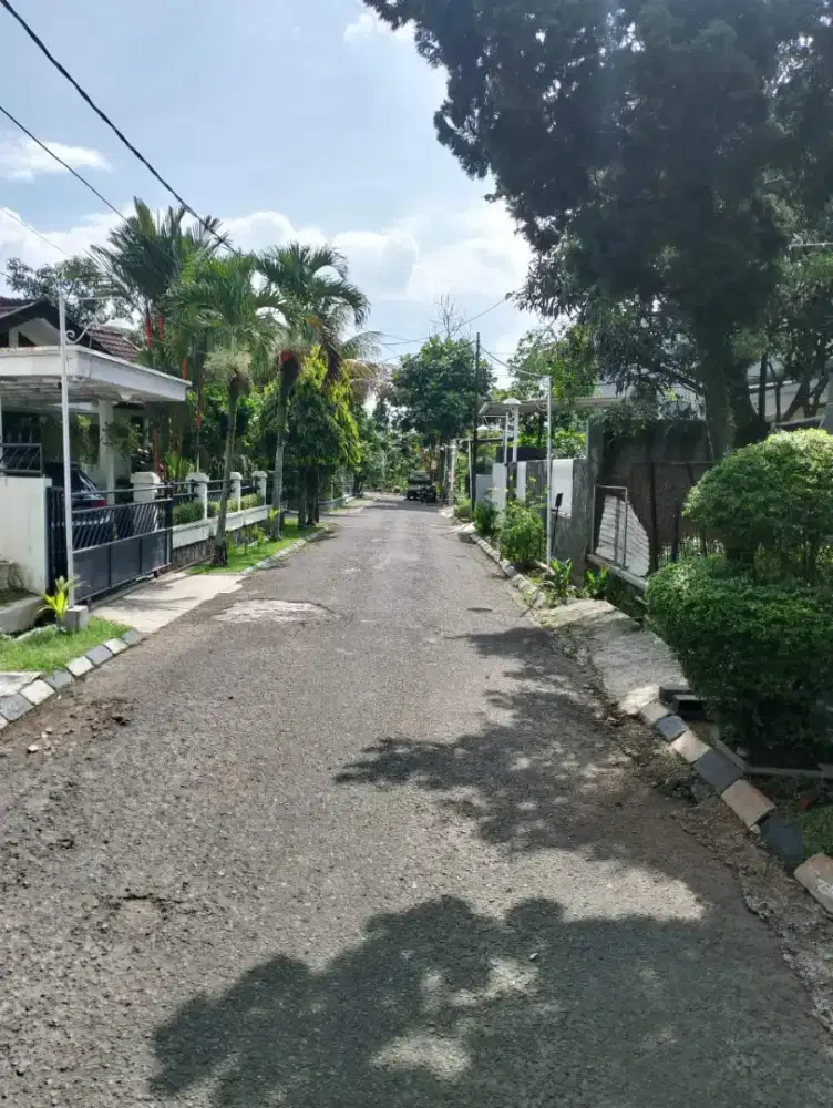 Kavling Sangat Strategis Harga Murah di Komplek Elit UjungBerung Indah