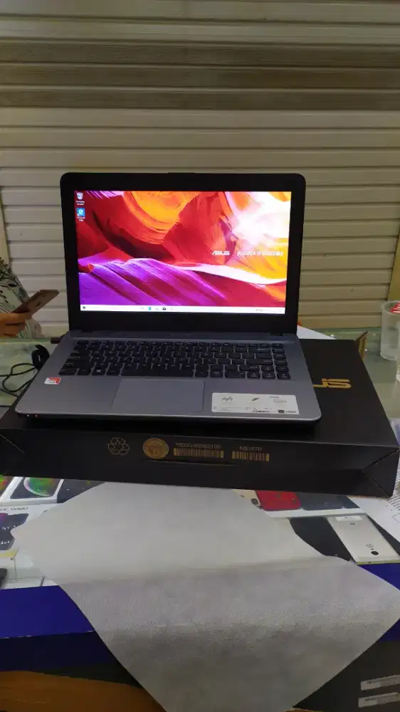 Kredit-TT Laptop ASUS VIVOBOOK 14 A1404VA I3  Proses cepat dan mudah.