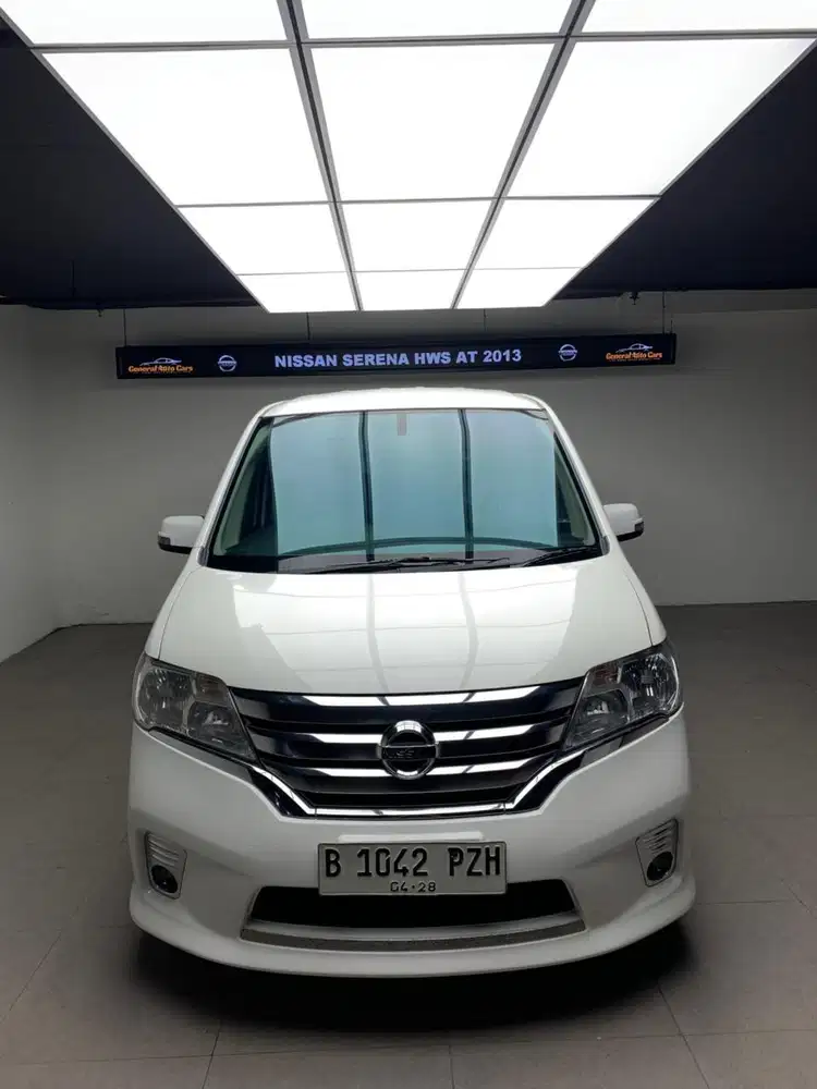 Nissan Serena HWS 2.0 AT 2013