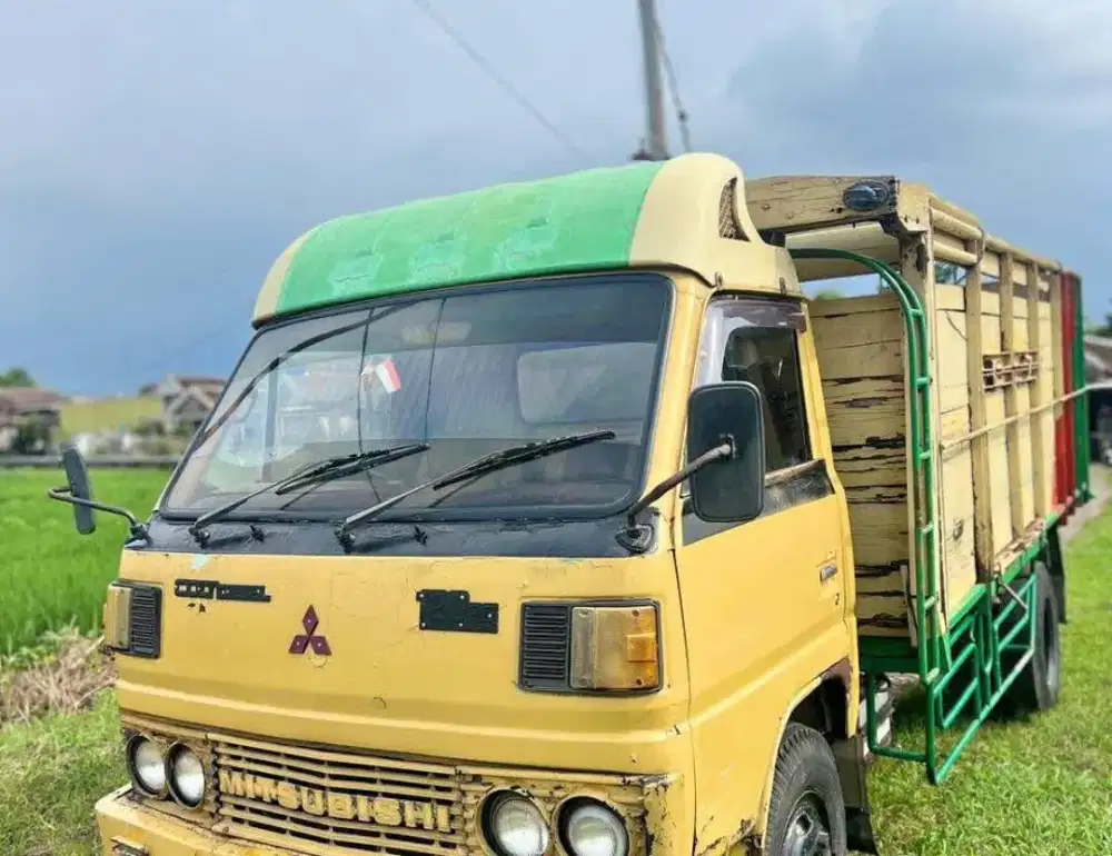 Mitsubishi ps100 6 roda tahun 1995
