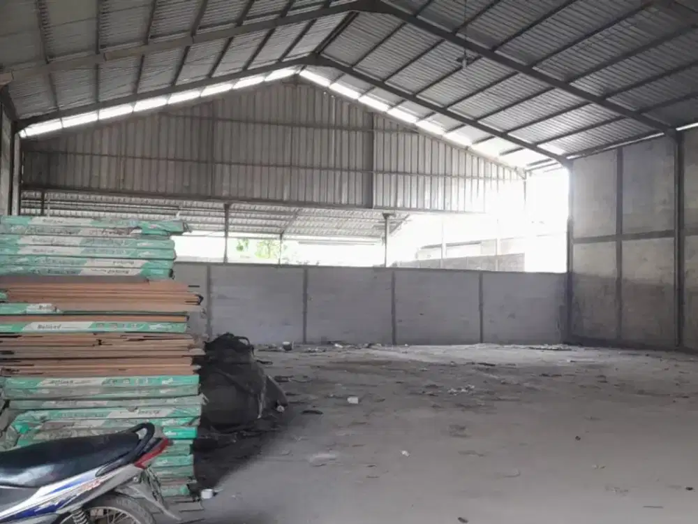 Gudang 5000m Total di Mustika Jaya, Bekasi *865