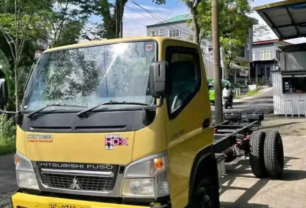 Mitsubishi canter HDX tahun 2015