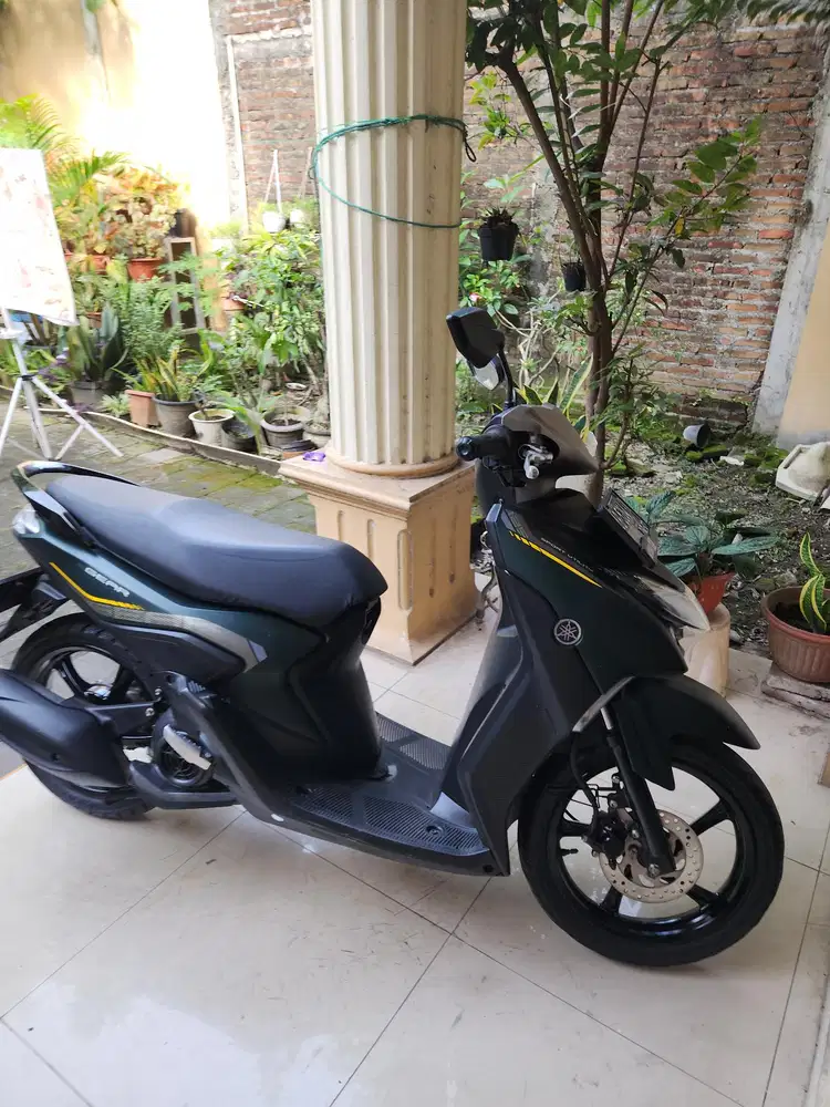 Gear 125cc  hijau doff 2022 mulus bagus Gbm