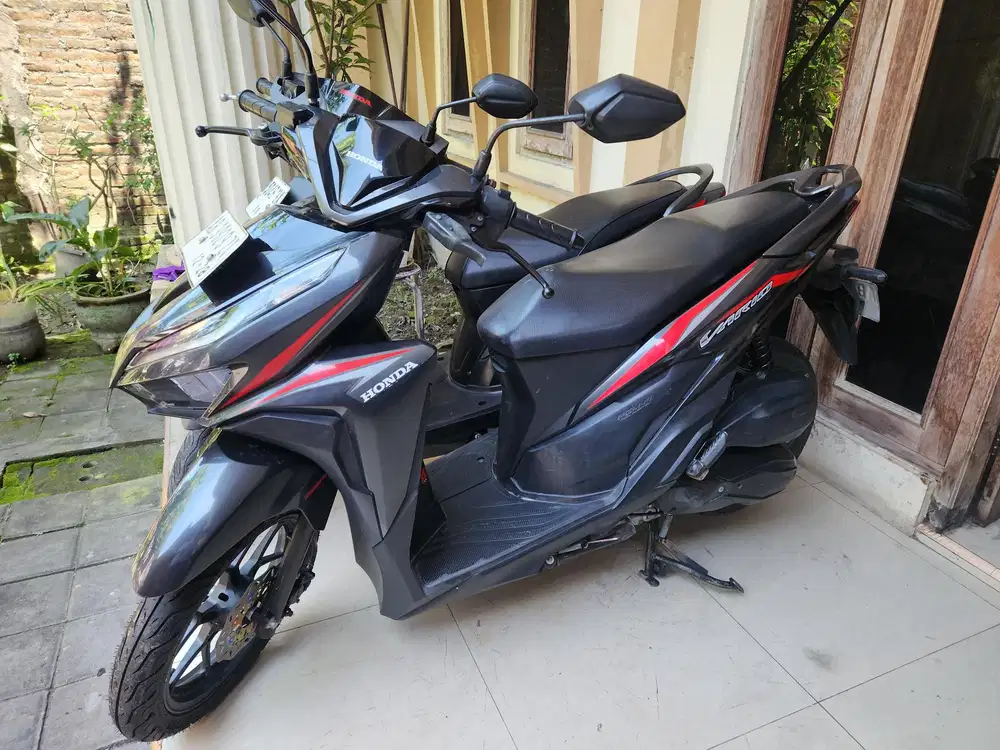 Vario 125 reteng pisah 2018 hitam gbm