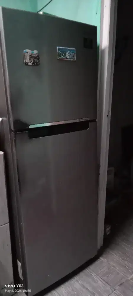 Dijual Kulkas 2 pintu merk SAMSUNG