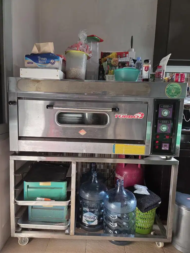 Oven gas 1 Deck , 2 loyang
