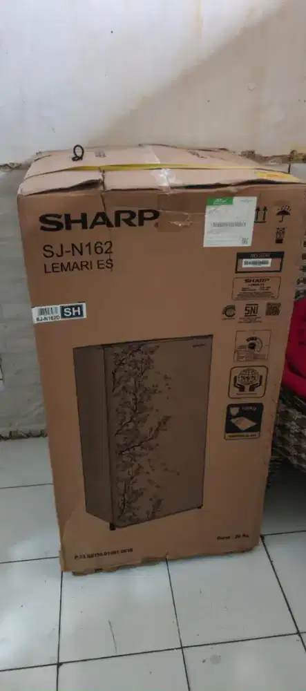 Kulkas sharp masih baru kinyis2