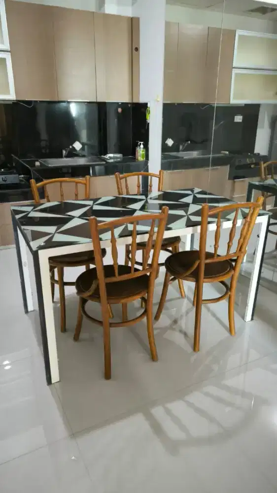 meja makan kaca set