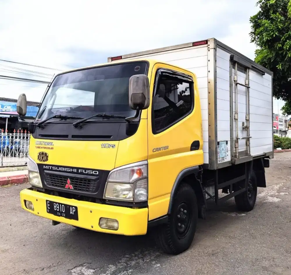 Mitsubishi canter 110 ps engkel 4 roda tahun 2007