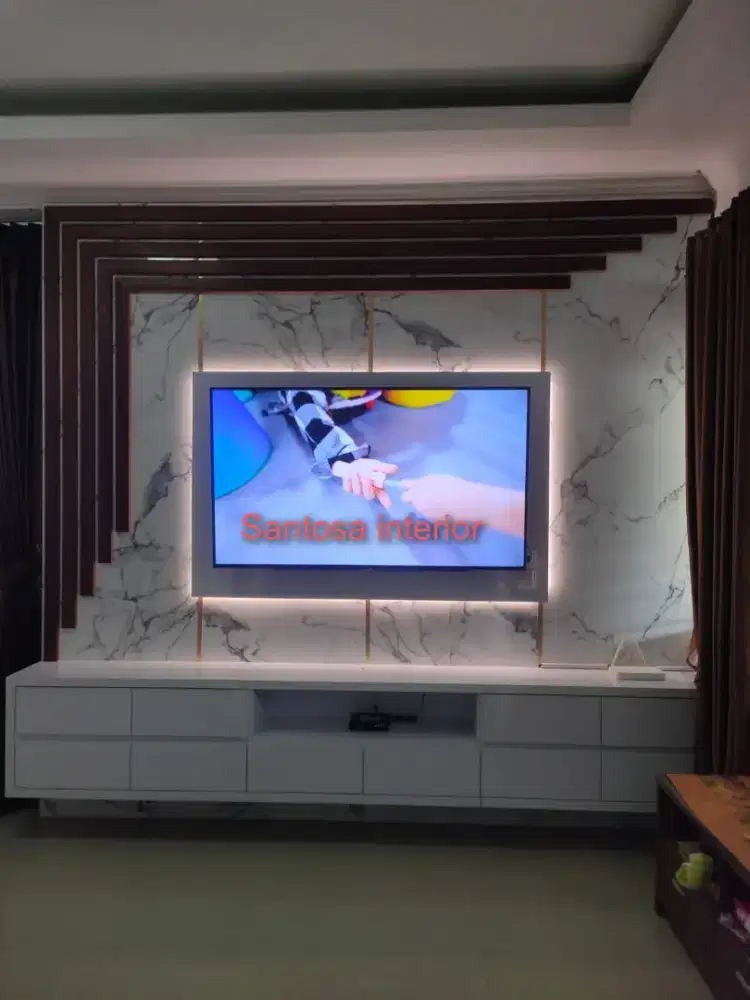 Backdrop tv minimalis