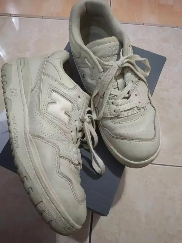 Sepatu sneaker new balance 550 ori