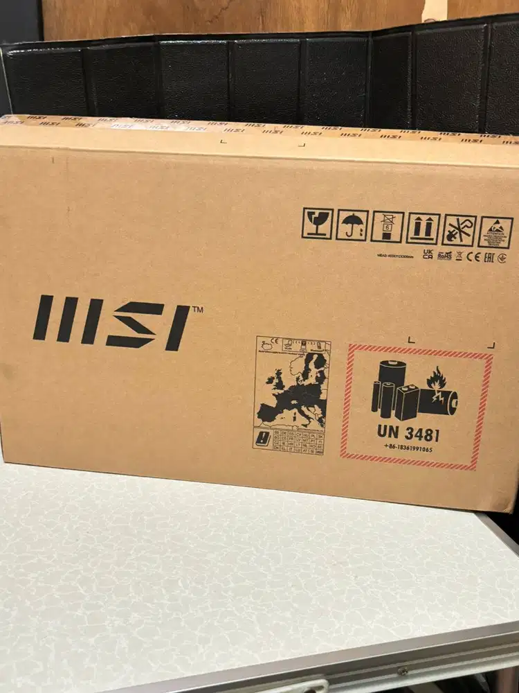MSI Modern 14 i5 Gen11 8GB SSD 512GB Murah Tipis Siap Pakai